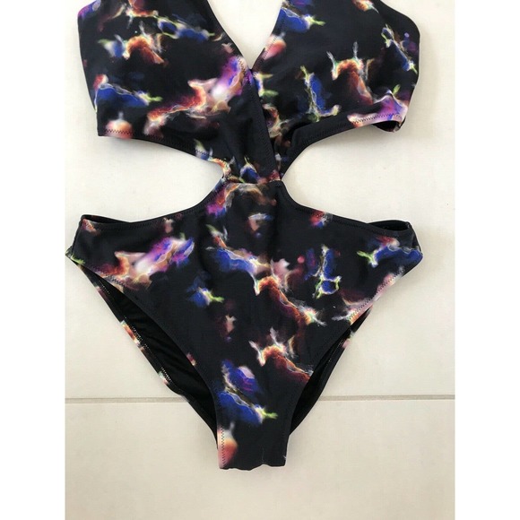 Cupshe Multicolor Print Padded Halter Monokini Swimsuit - Picture 5 of 9